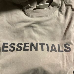FOG Essentials winter collection Xl tshirt taupe